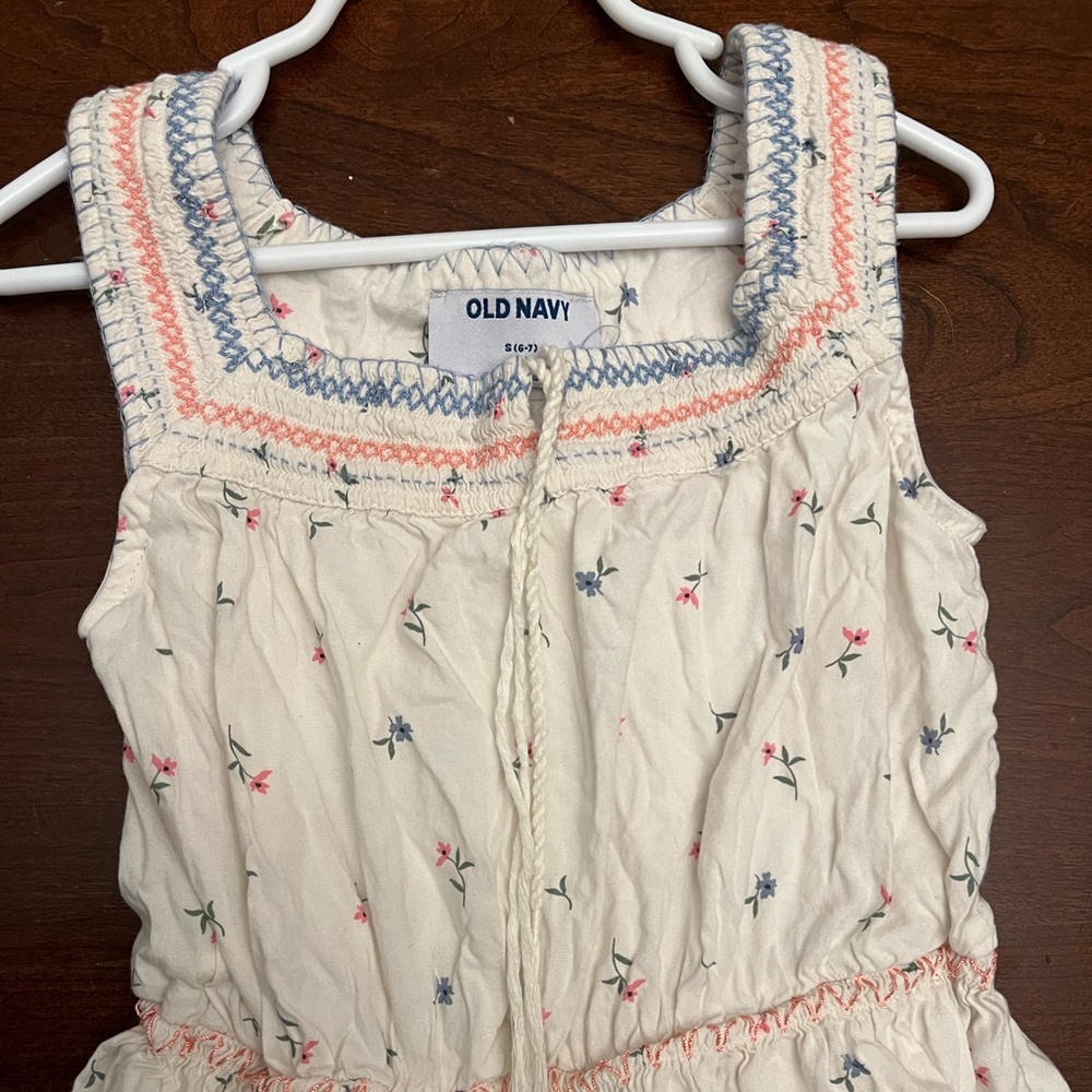 Old Navy, girls sundress, size small (6-7)